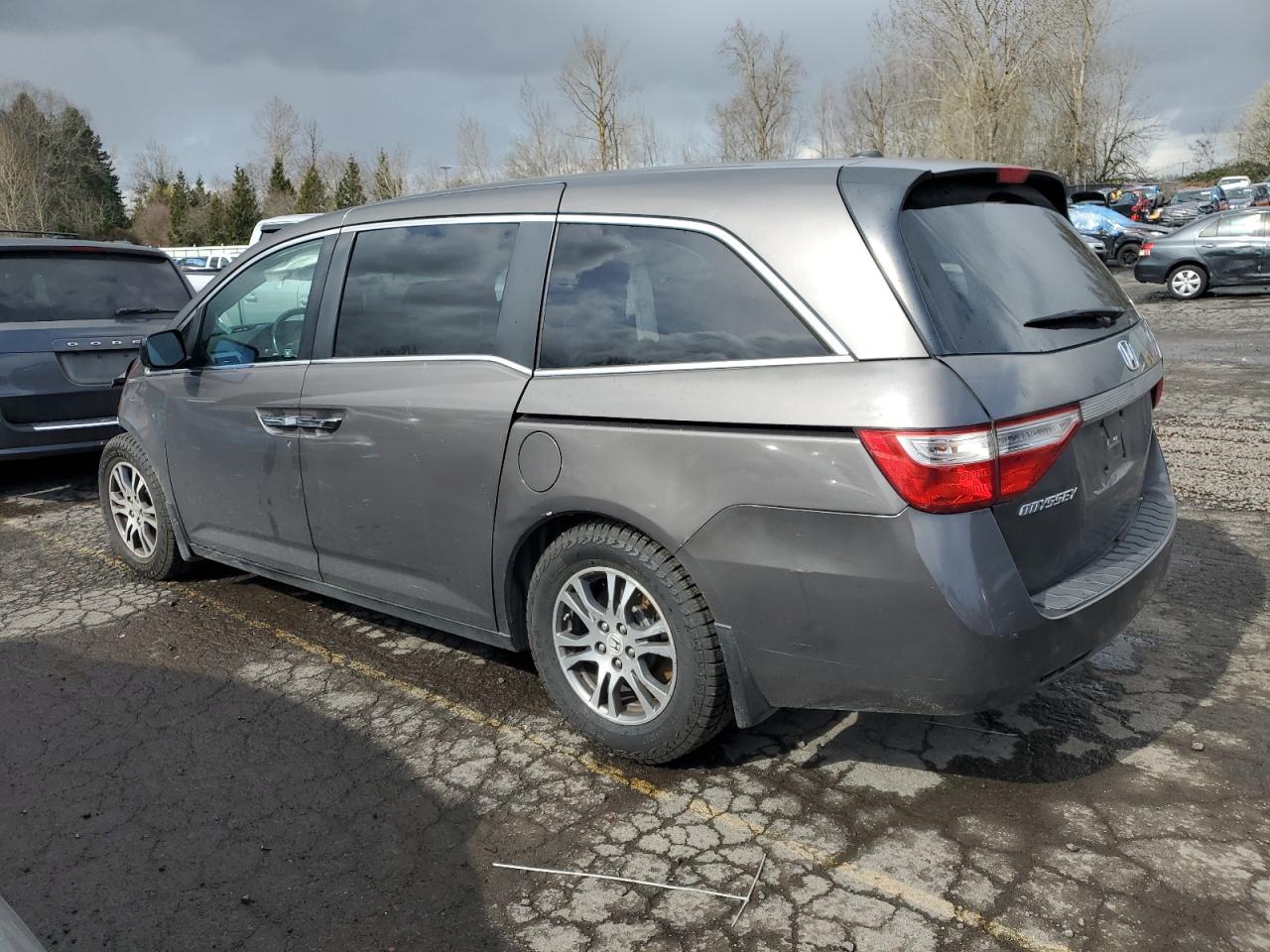 2013 Honda Odyssey - Image 2