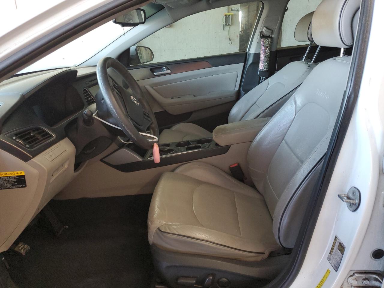 2016 Hyundai Sonata - Image 7