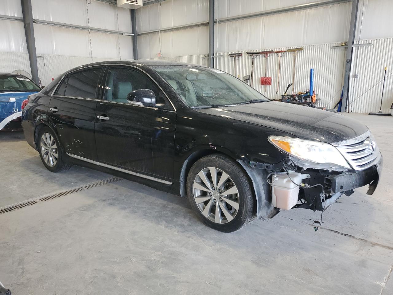 2011 Toyota Avalon - Image 4