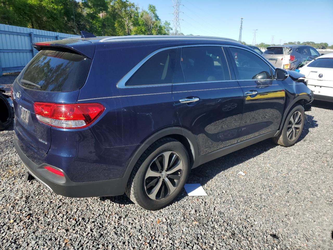 2017 Kia Sorento - Image 3