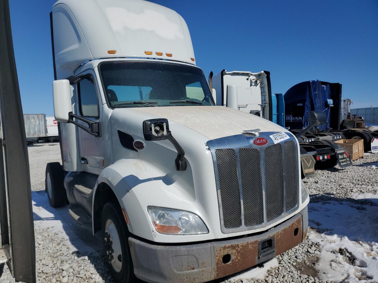 2015 Peterbilt 579 Semi Truck na sprzedaż w Greenwood, NE - Minor Dent/Scratches