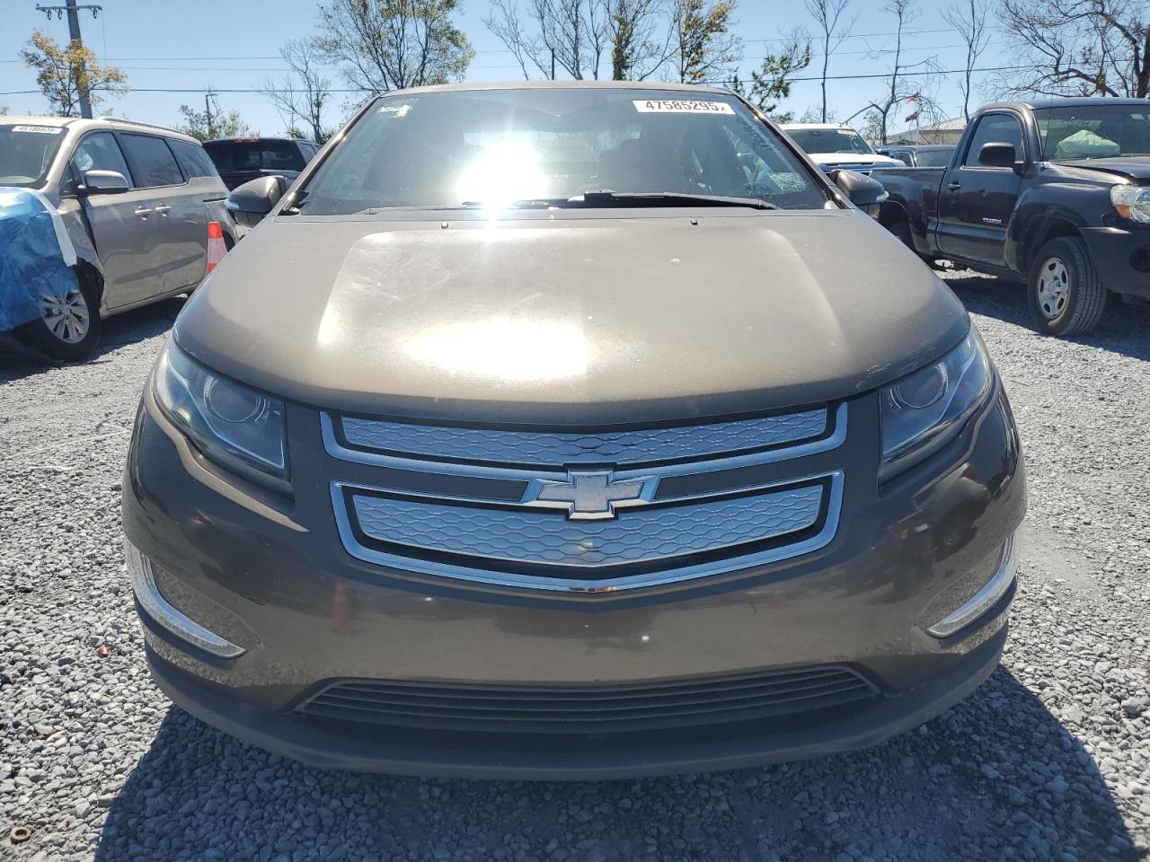 2015 Chevrolet Volt - Image 5