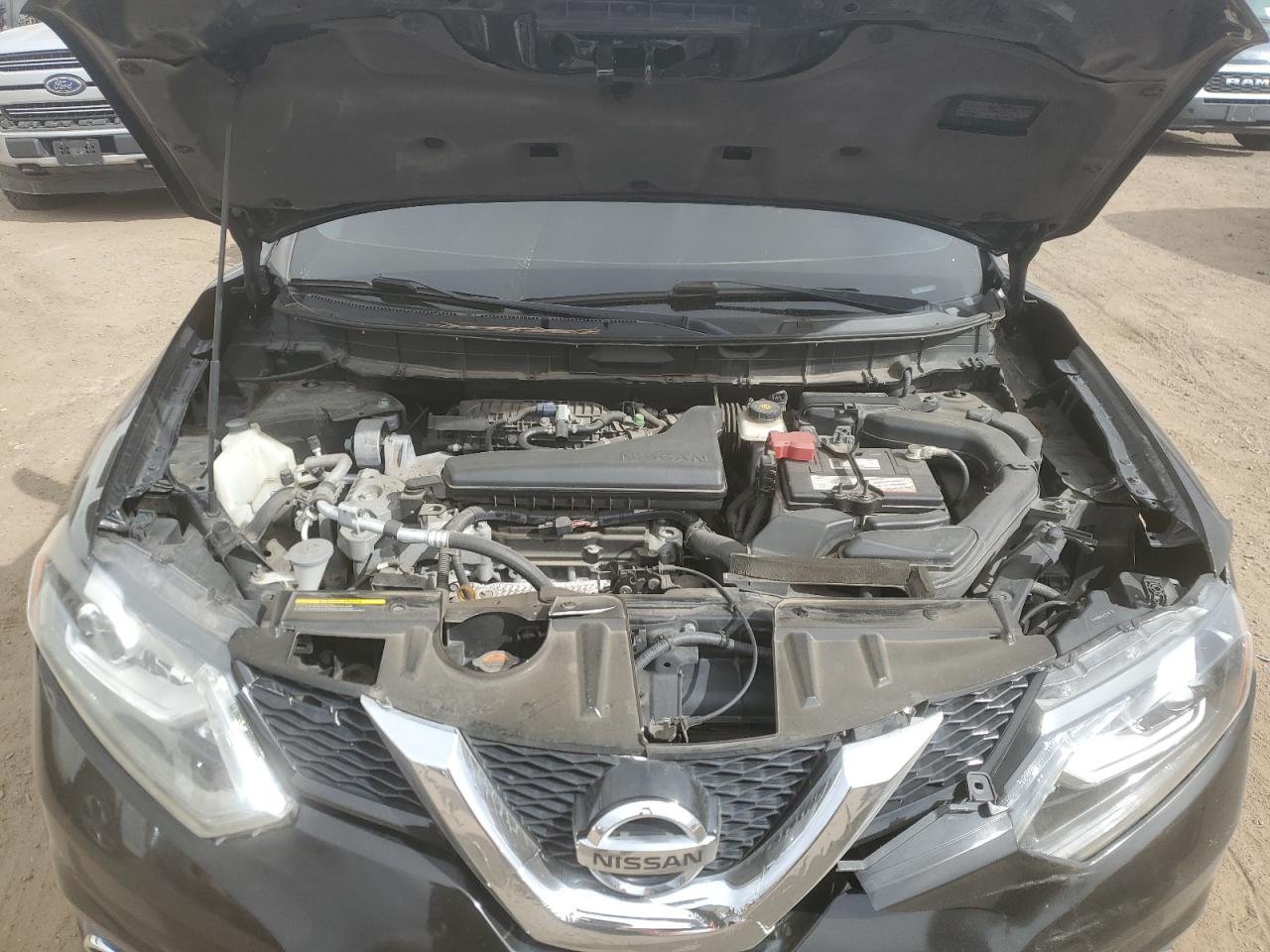 2015 Nissan Rogue - Image 12