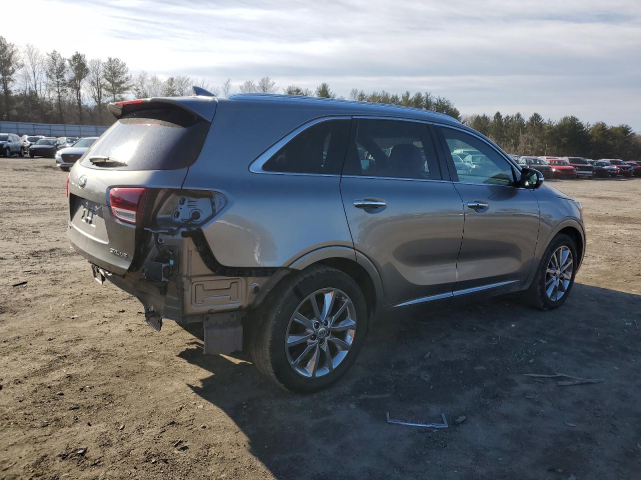 2017 Kia Sorento - Image 3