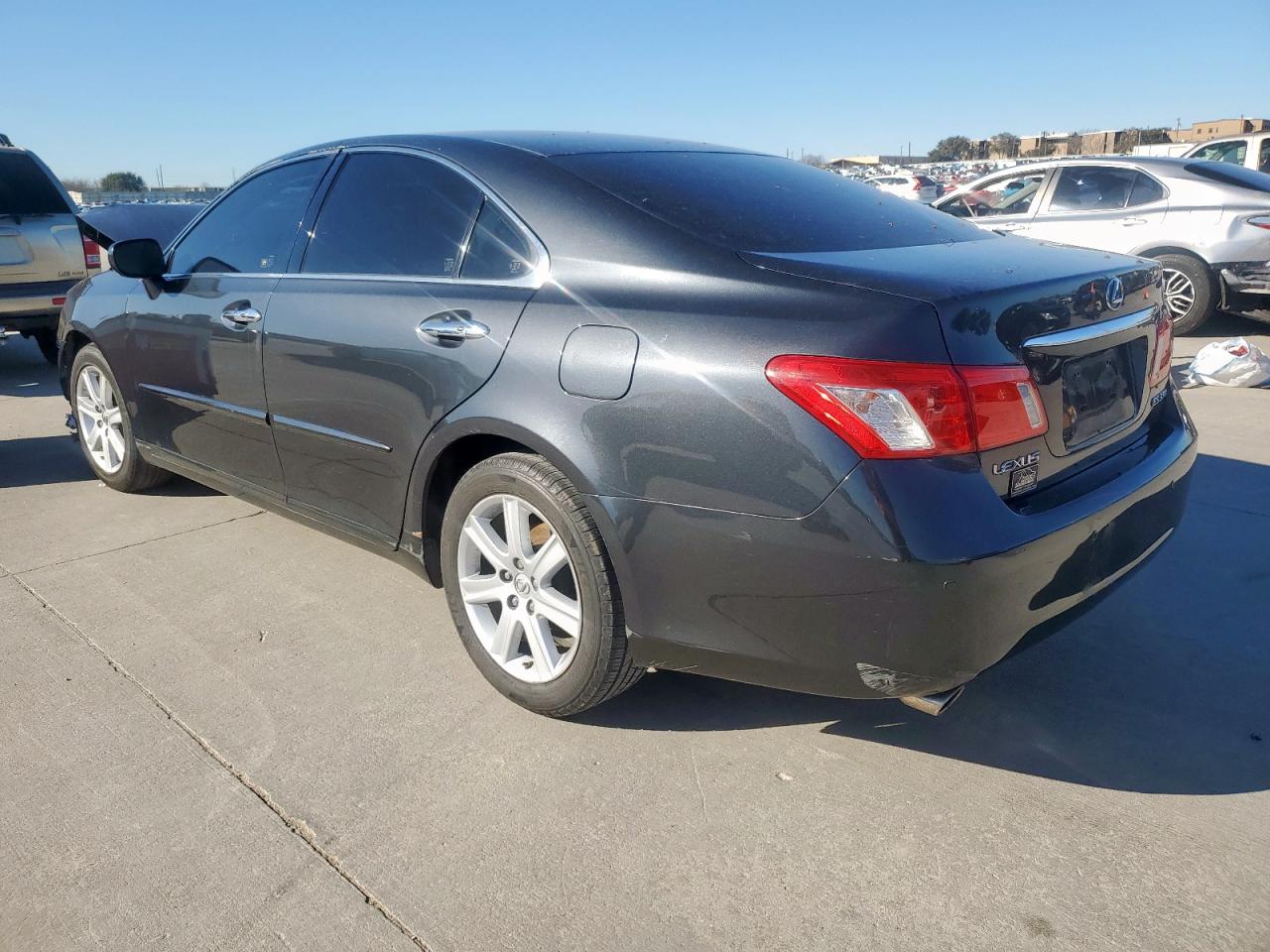 2009 Lexus ES - Image 2