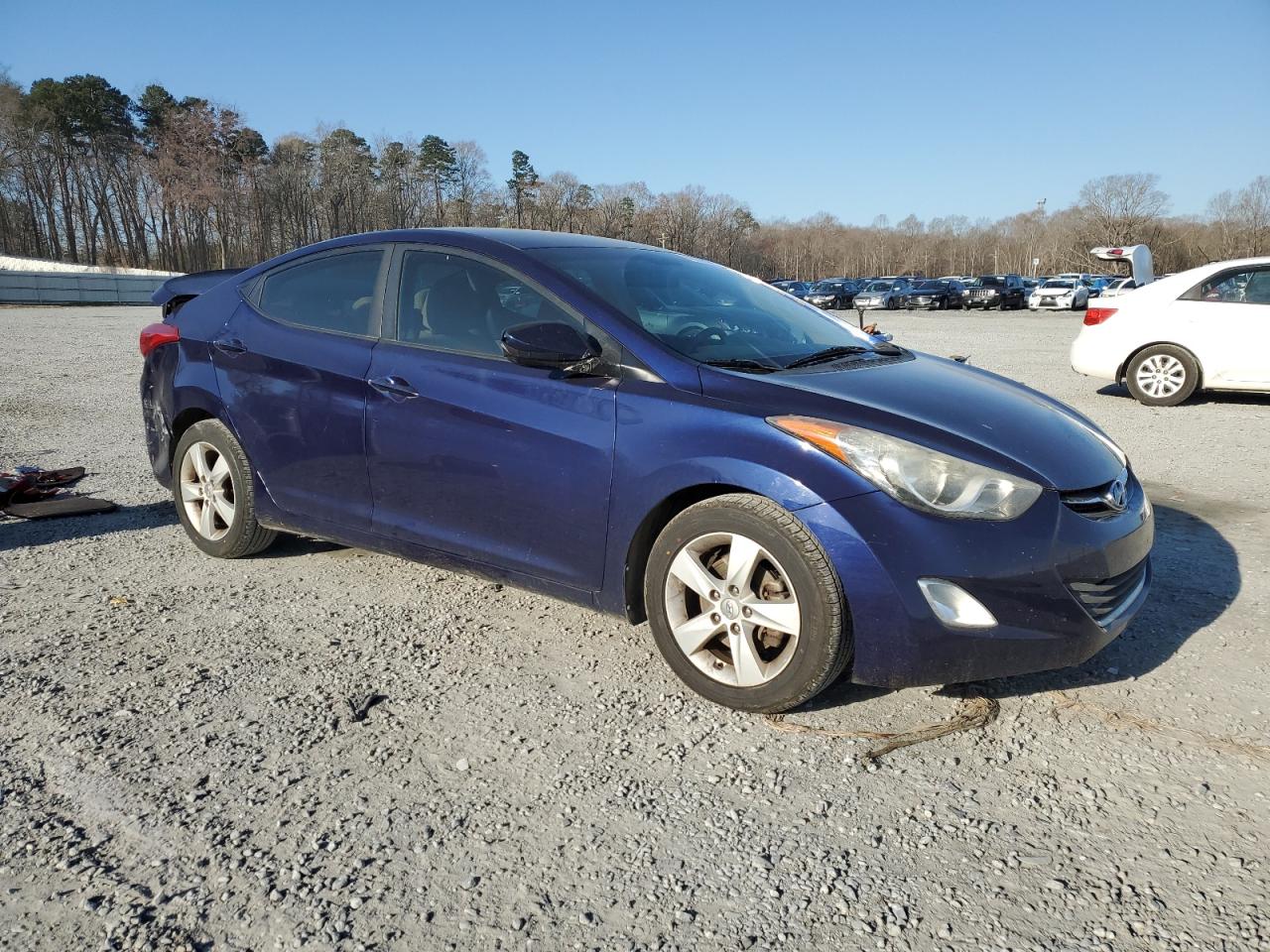 2013 Hyundai Elantra - Image 4