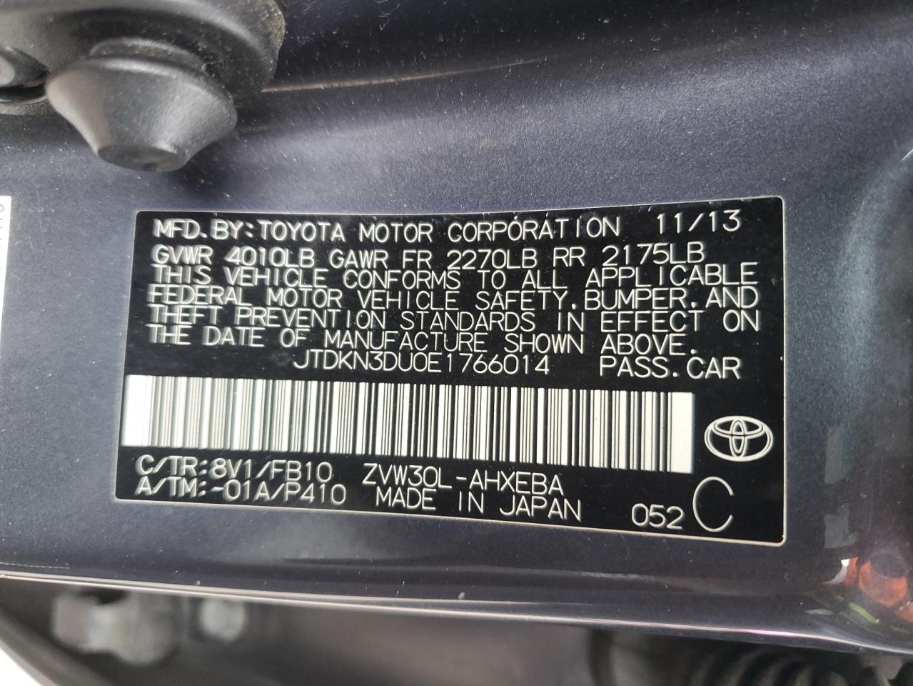 2014 Toyota Prius - Image 12