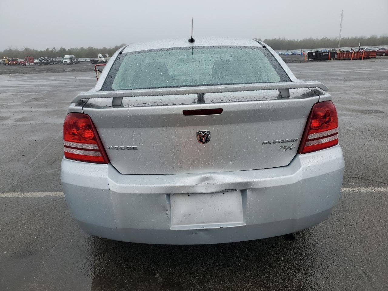 2010 Dodge Avenger - Image 6