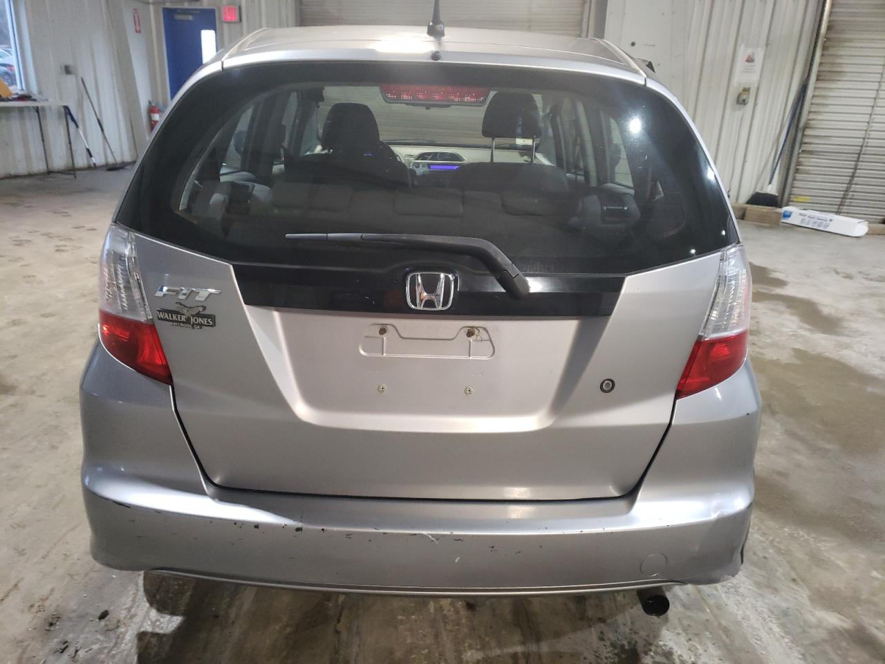 2010 Honda Fit - Image 6