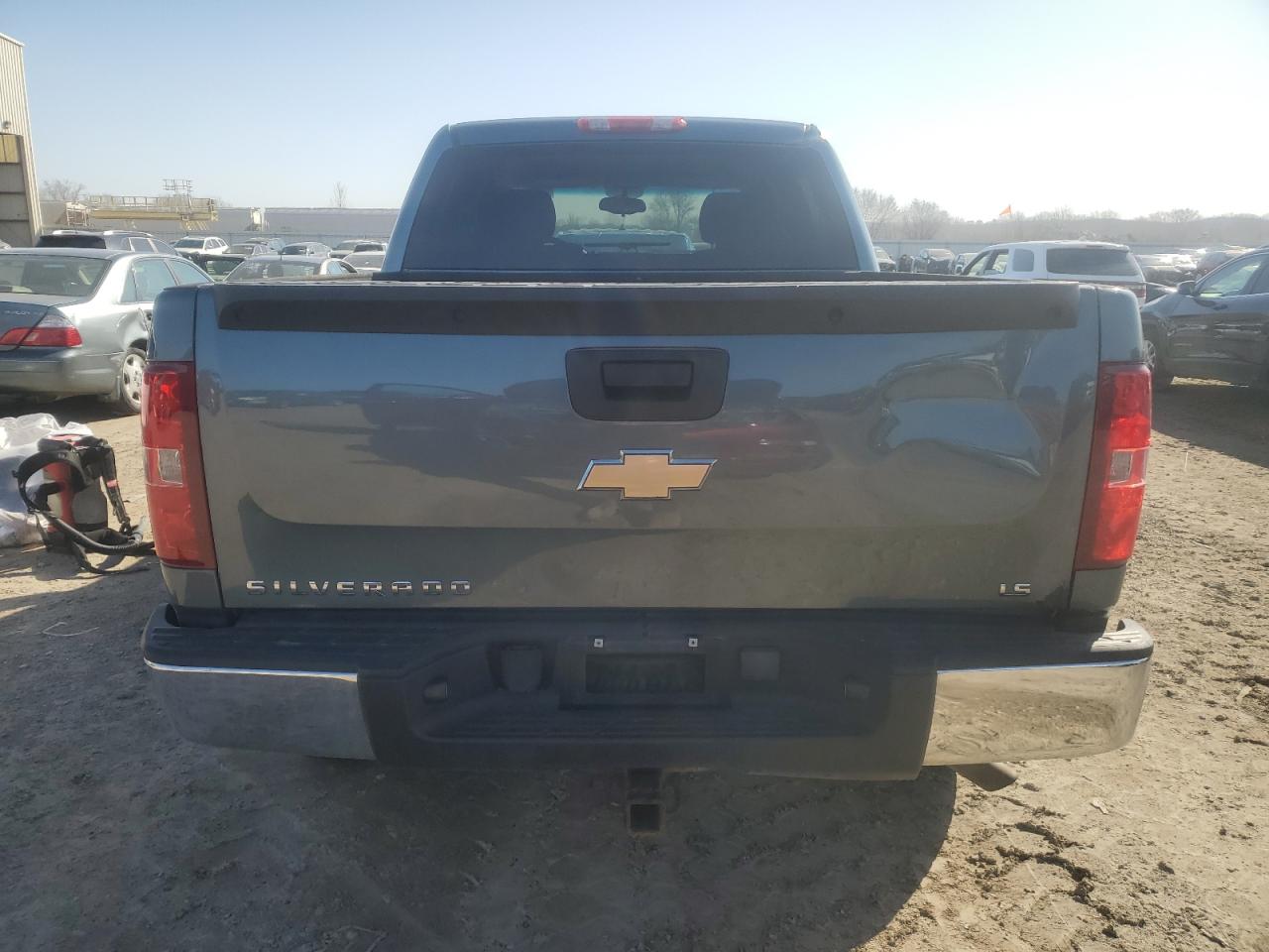 2009 Chevrolet Silverado - Image 6