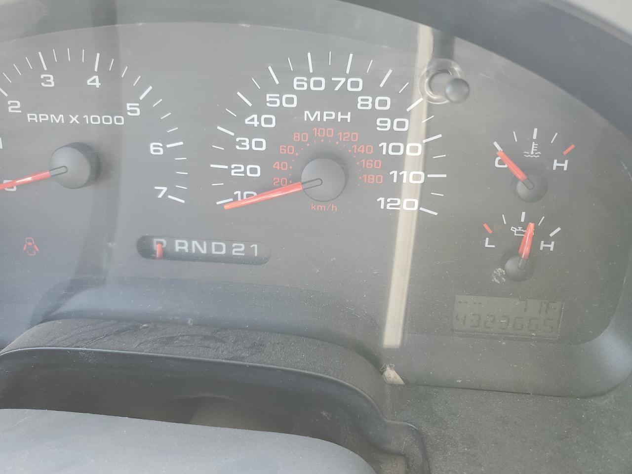 2005 Ford F-150 - Image 9