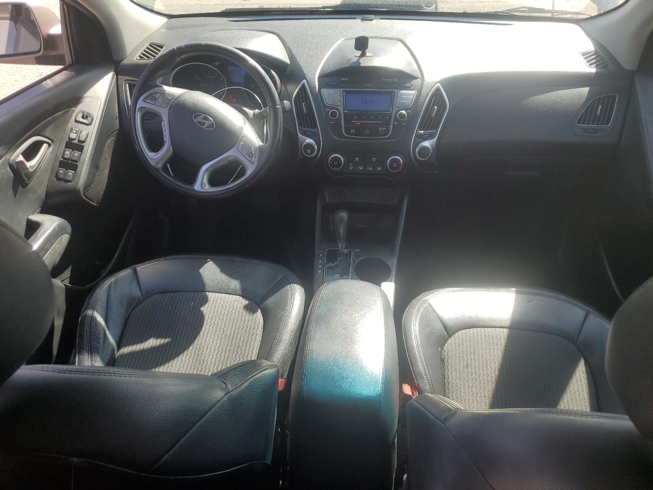 2012 Hyundai Tucson - Image 8
