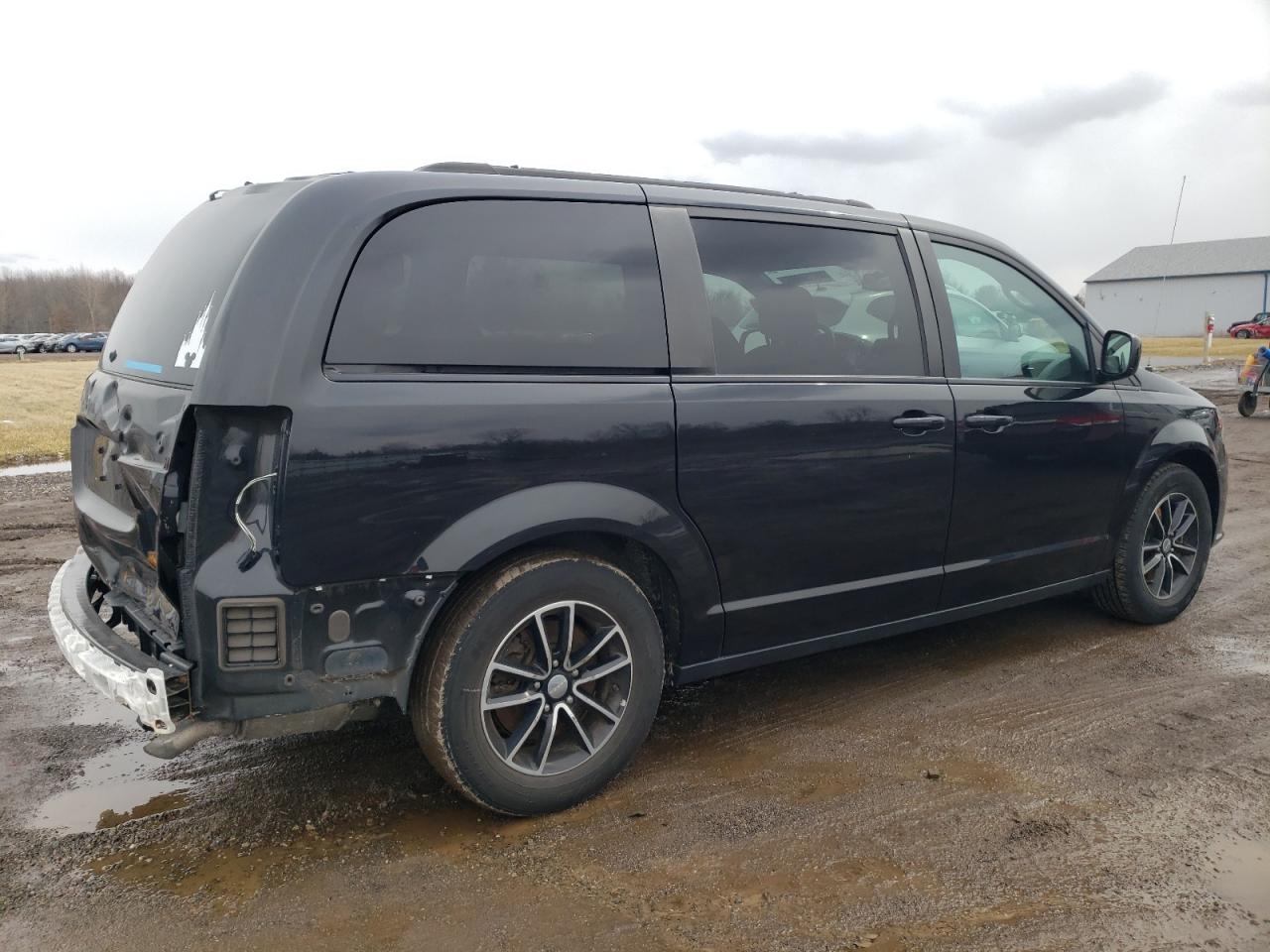 2018 Dodge Caravan - Image 3