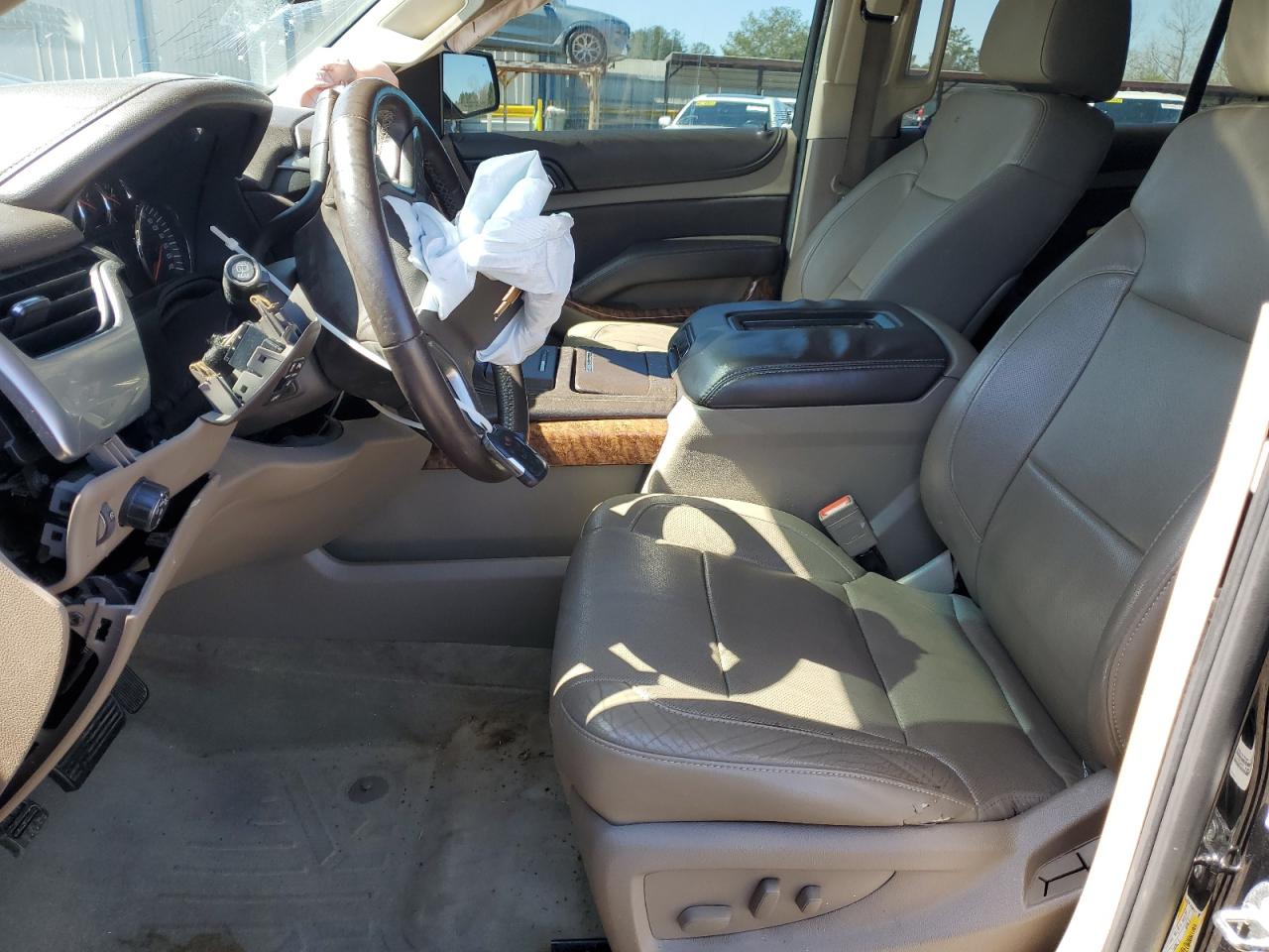 2015 Chevrolet Suburban - Image 7