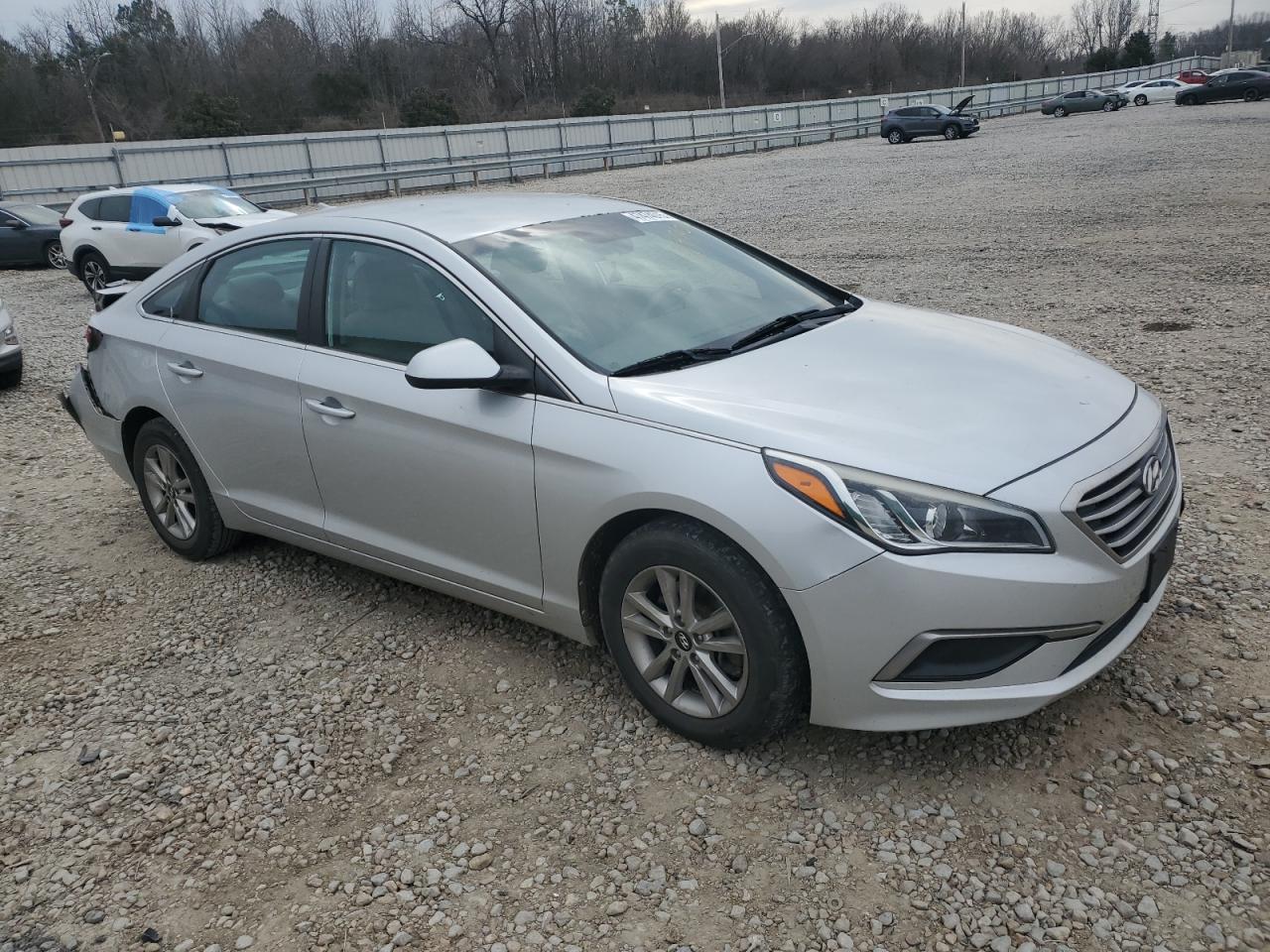 2016 Hyundai Sonata - Image 4