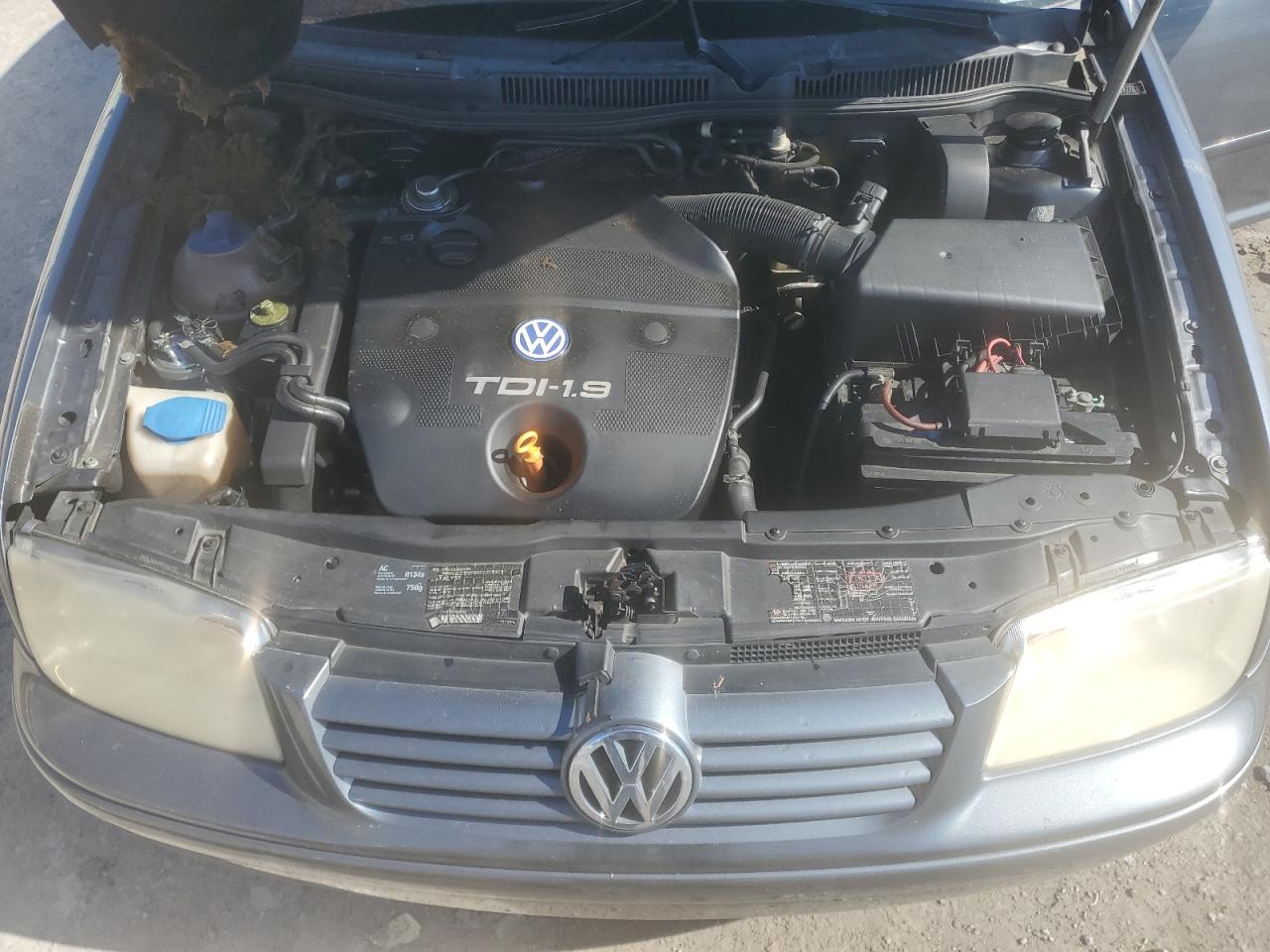 2003 Volkswagen Jetta - Image 11