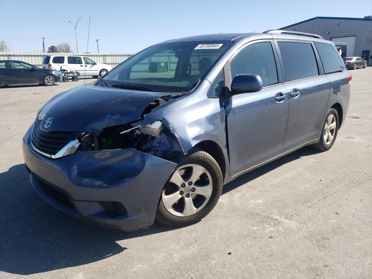 2013 Toyota Sienna - Image 1