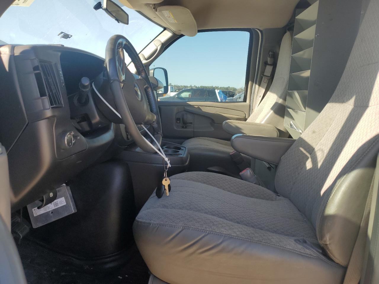 2014 Chevrolet Express - Image 7