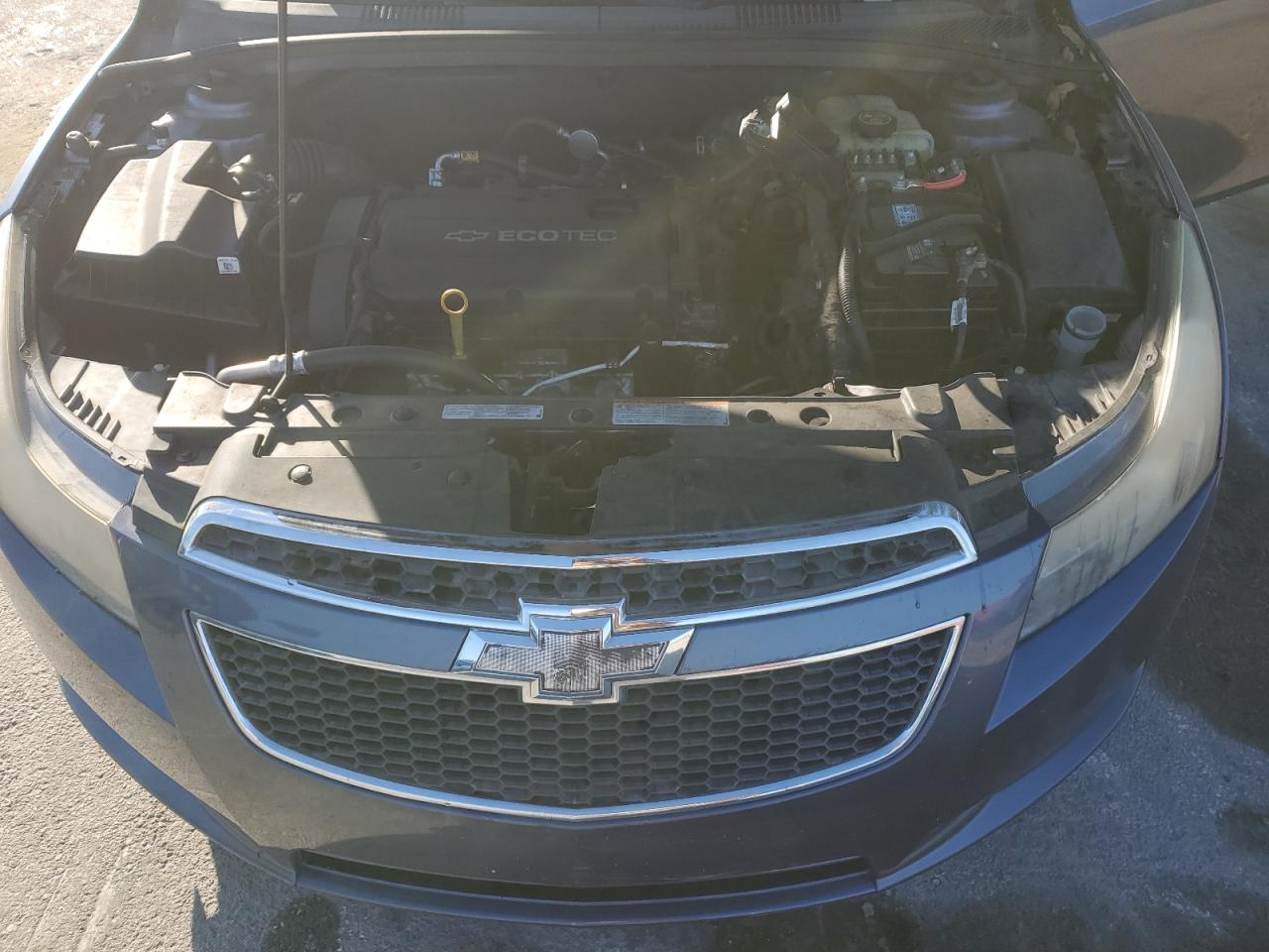 2014 Chevrolet Cruze - Image 12