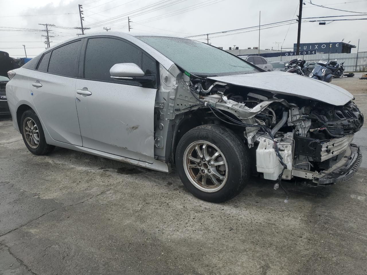 2017 Toyota Prius - Image 4
