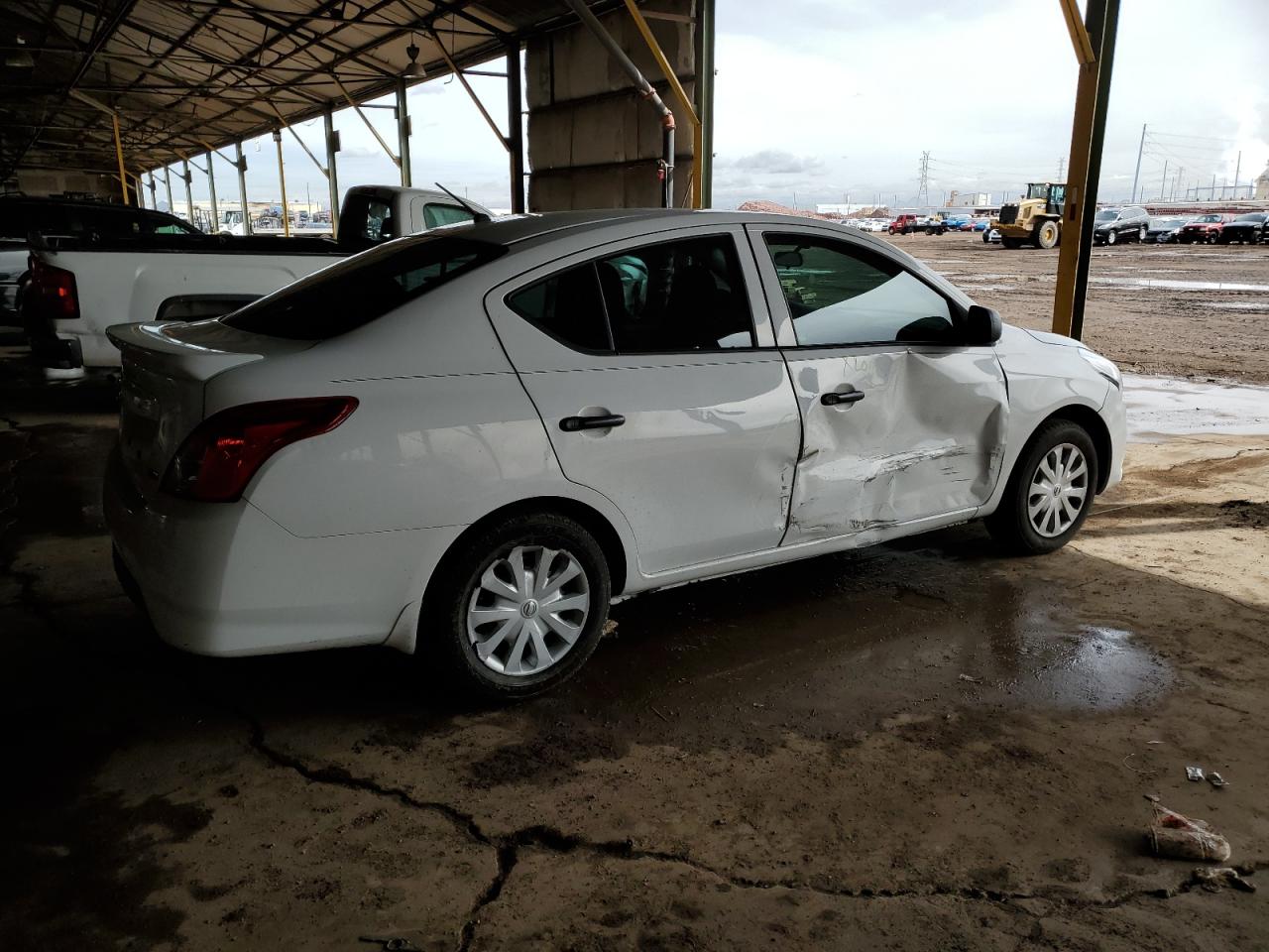 2015 Nissan Versa - Image 3