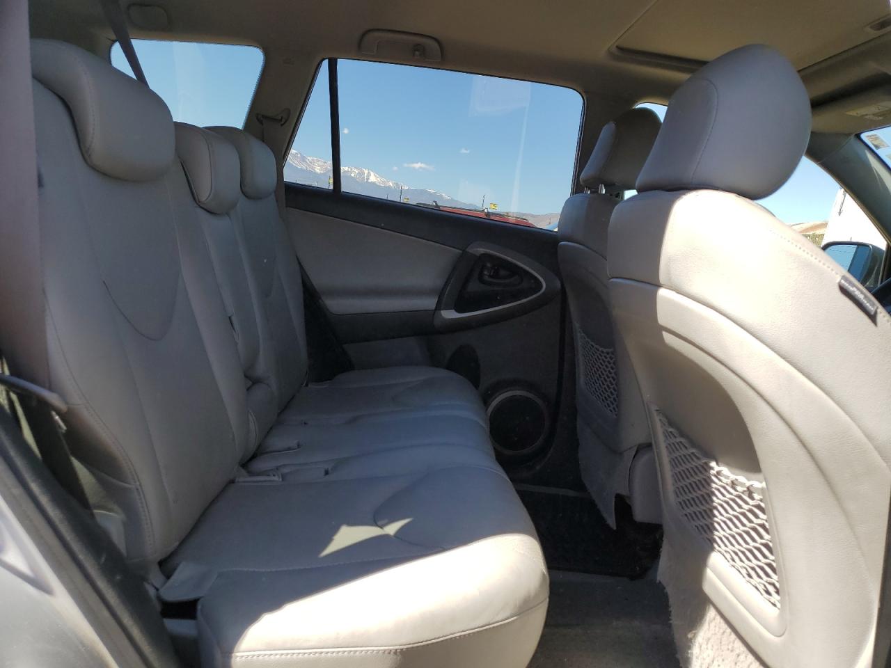 2008 Toyota Rav4 Limited VIN: JTMBK31V585046615 Lot: 50767085