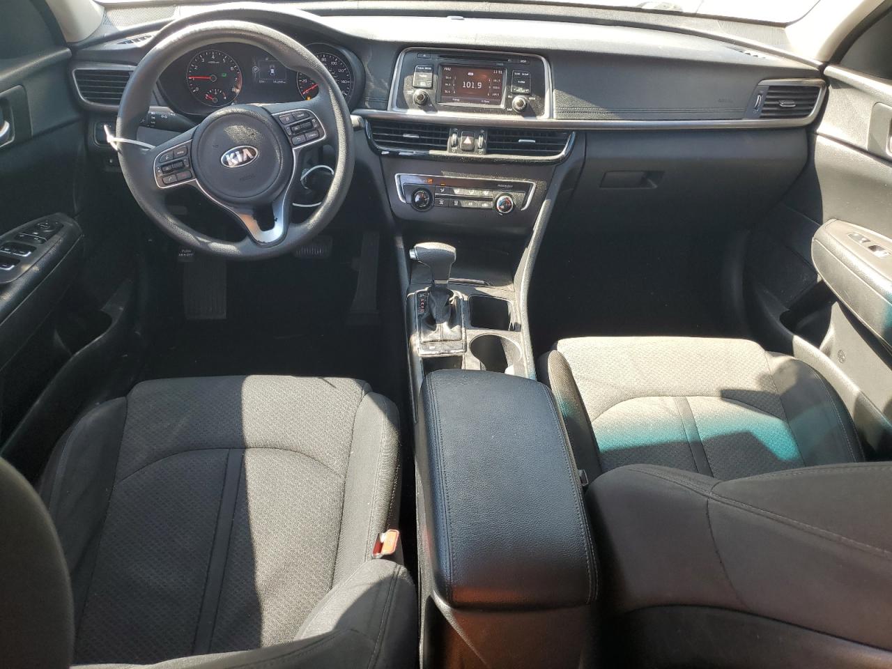 2016 Kia Optima - Image 8