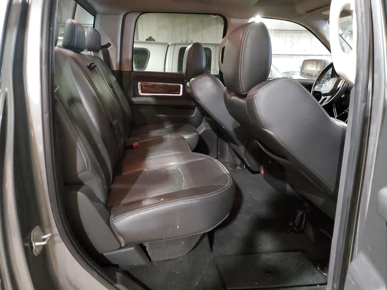 2010 Dodge RAM - Image 11