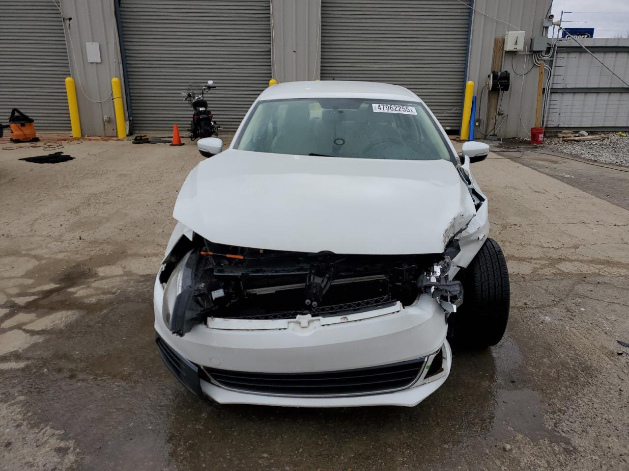 2014 Volkswagen Jetta - Image 5