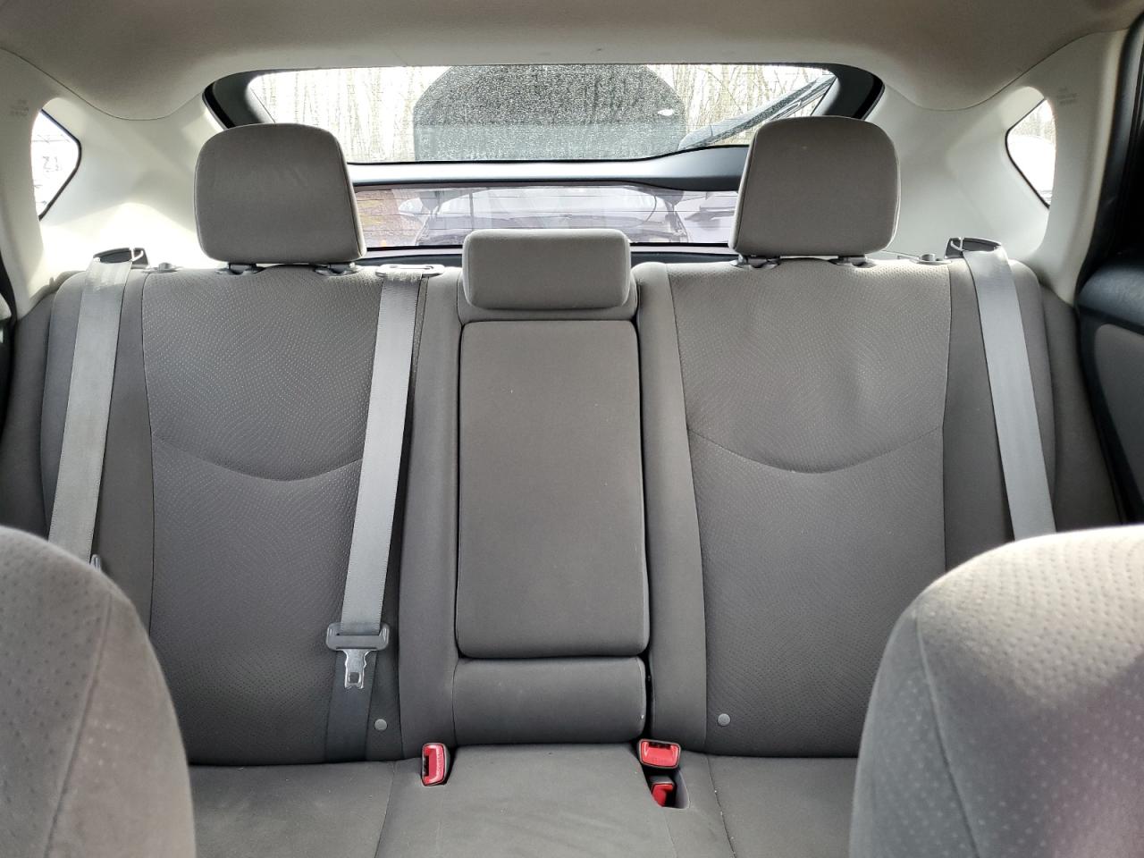 2013 Toyota Prius - Image 10
