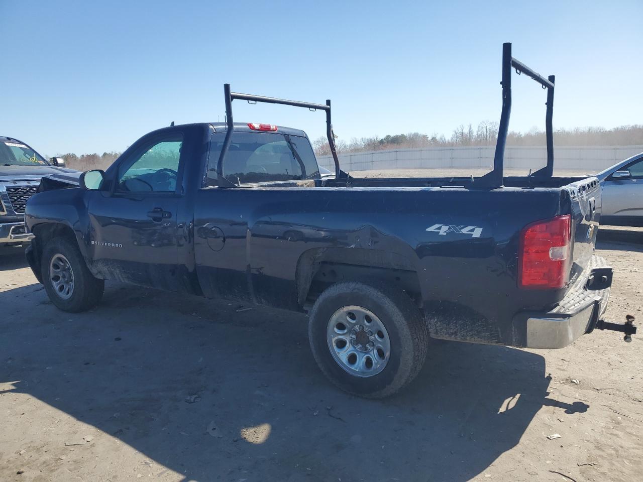 2008 Chevrolet Silverado - Image 2