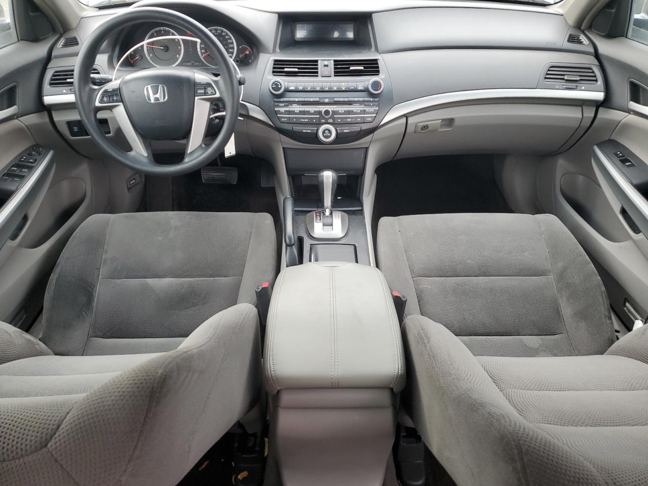 2009 Honda Accord - Image 8