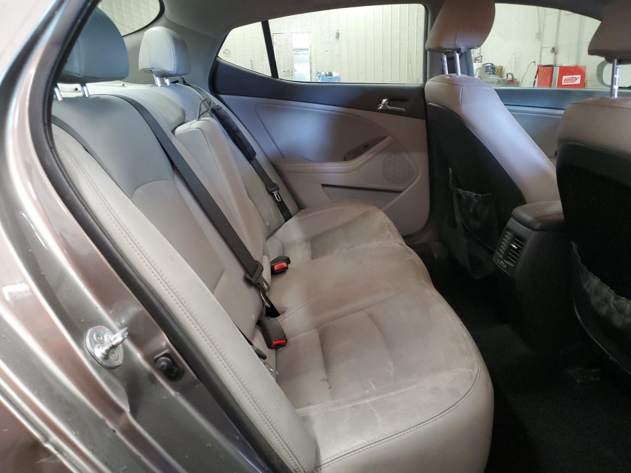 2012 Kia Optima - Image 10