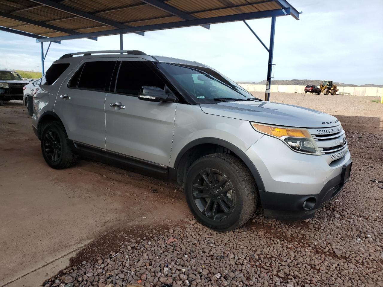 2015 Ford Explorer - Image 4