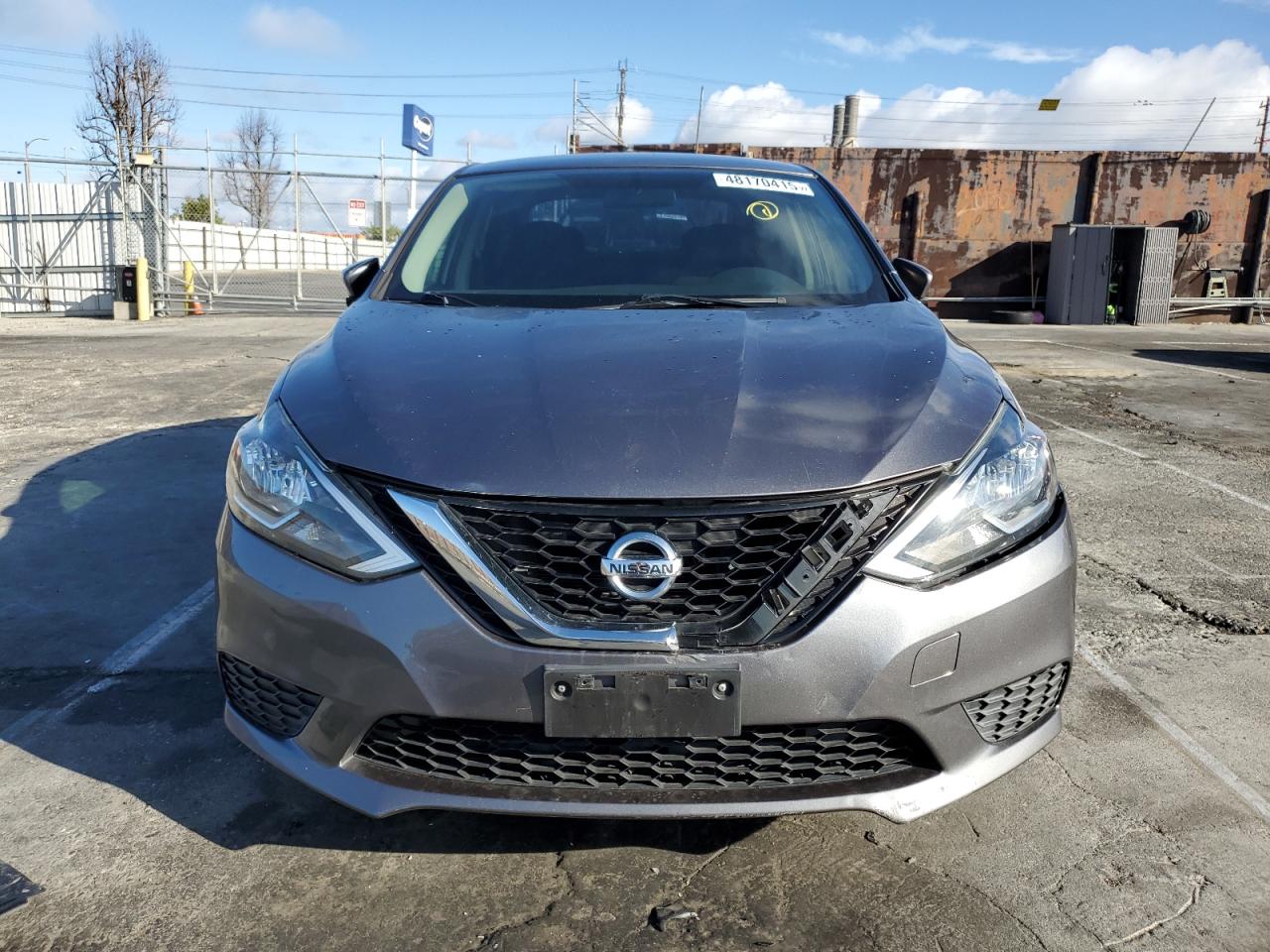 2016 Nissan Sentra - Image 5