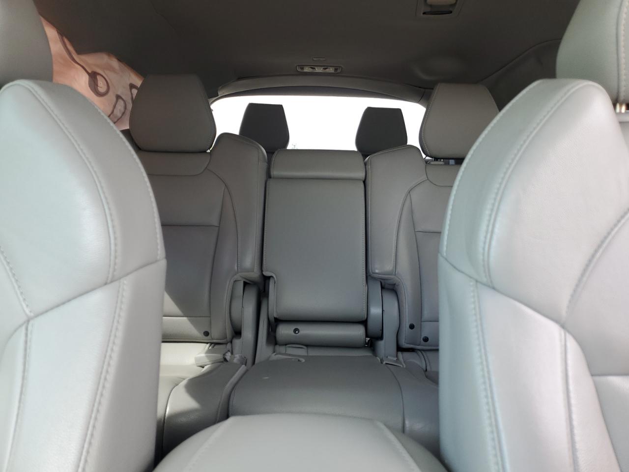 2017 Acura MDX - Image 10