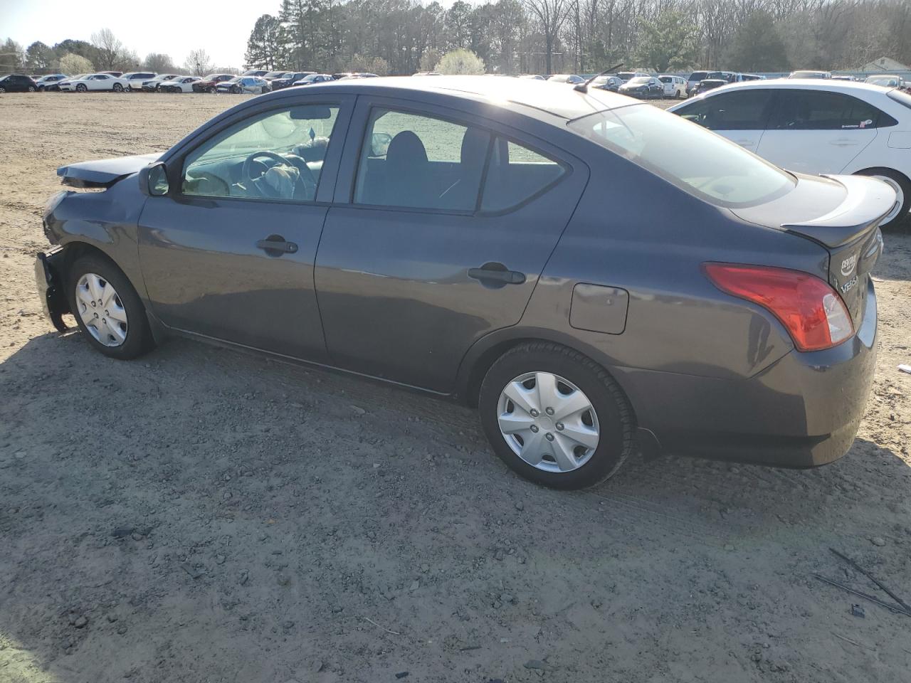 2015 Nissan Versa - Image 2
