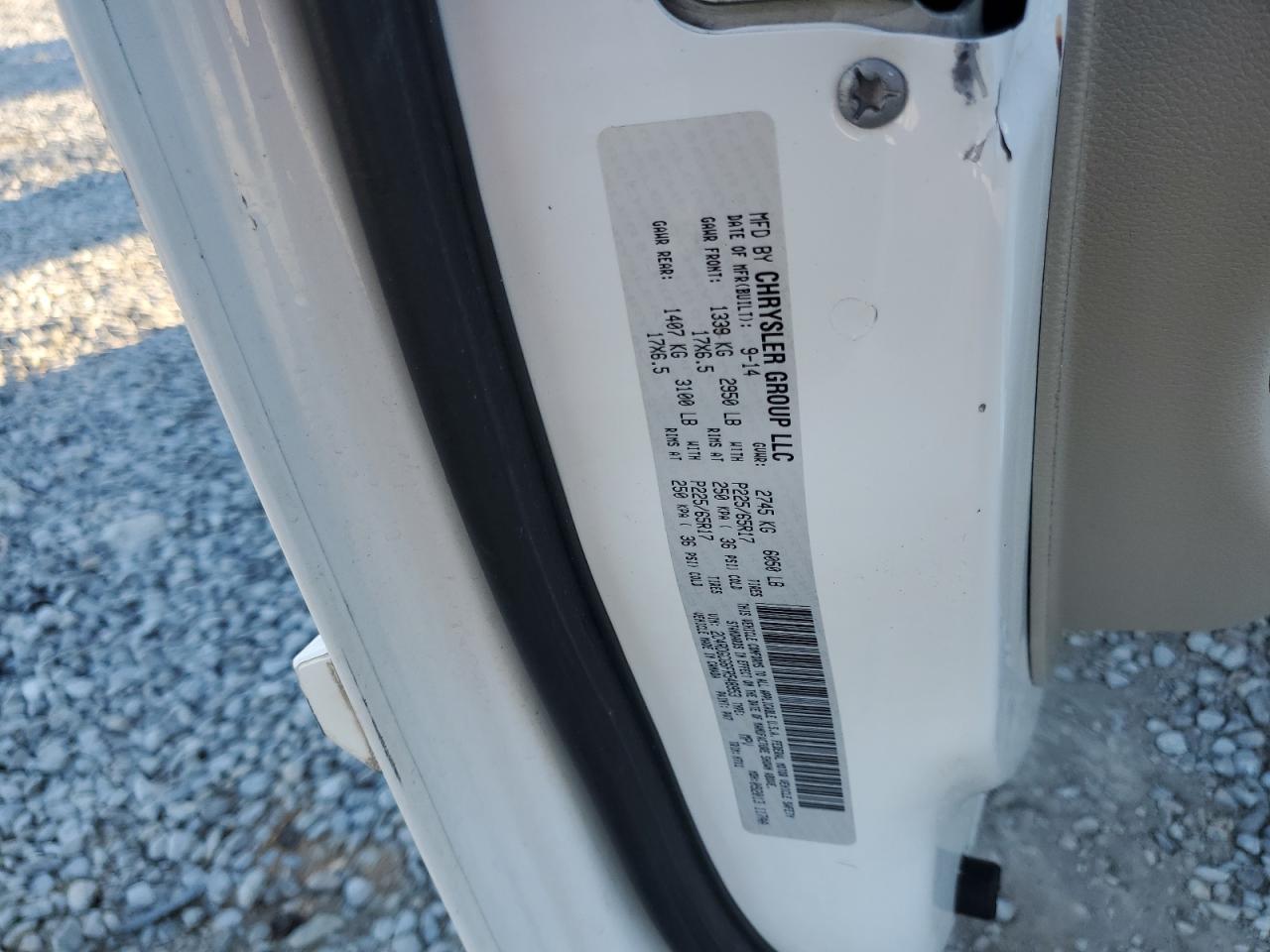 2015 Dodge Caravan - Image 14