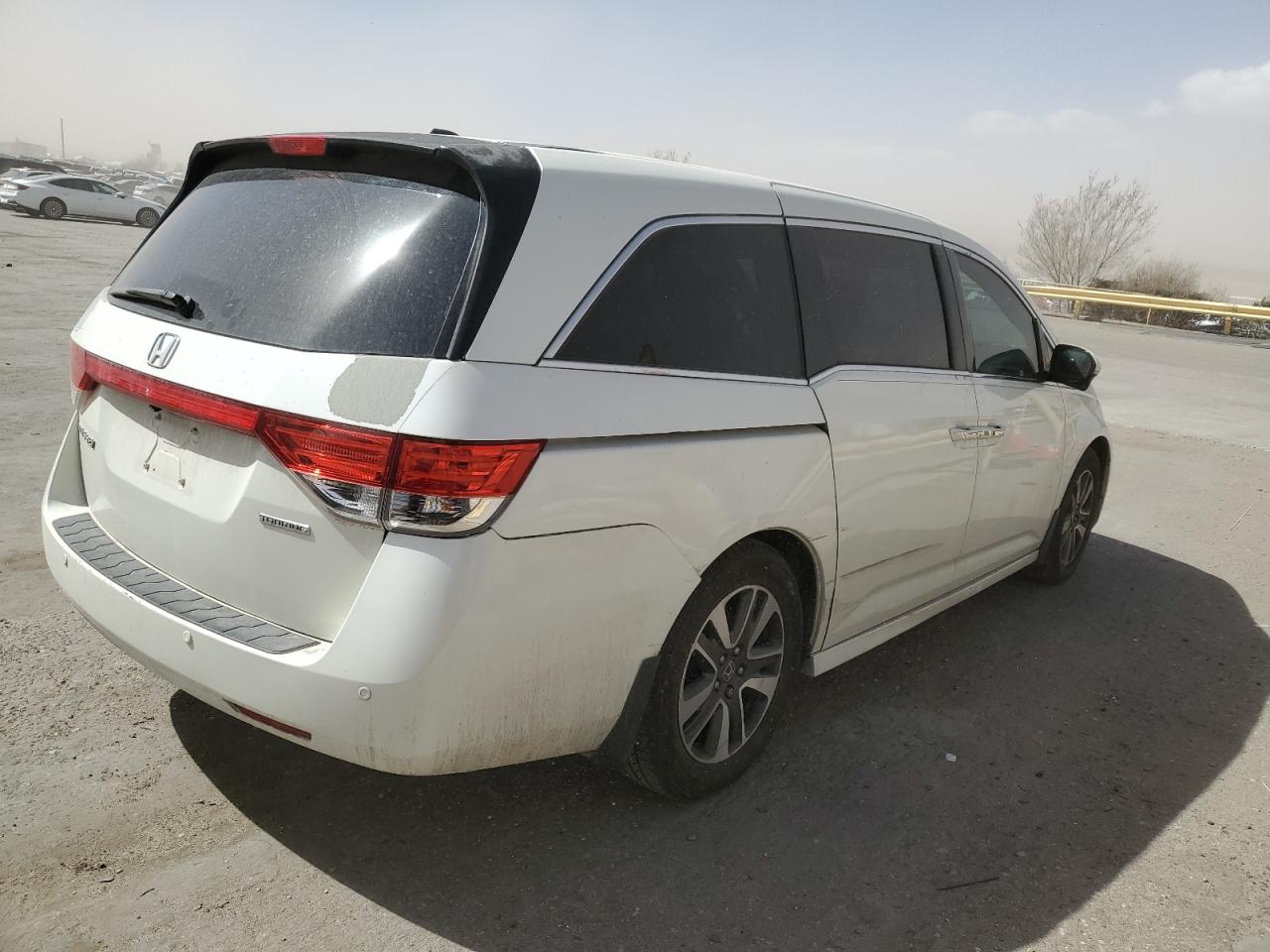 2015 Honda Odyssey - Image 3