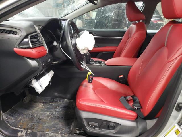  TOYOTA CAMRY 2021 Srebrny