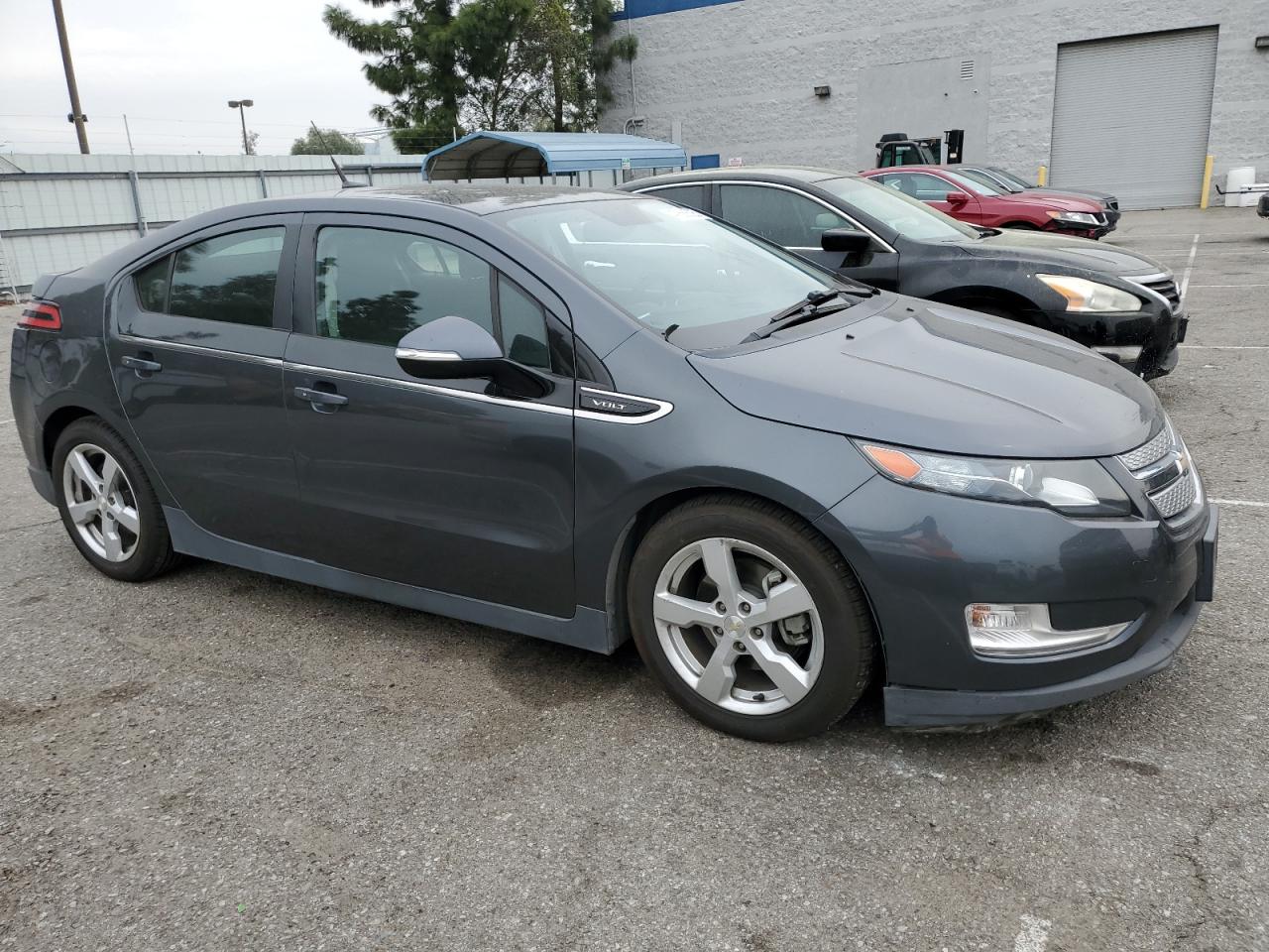 2013 Chevrolet Volt - Image 4
