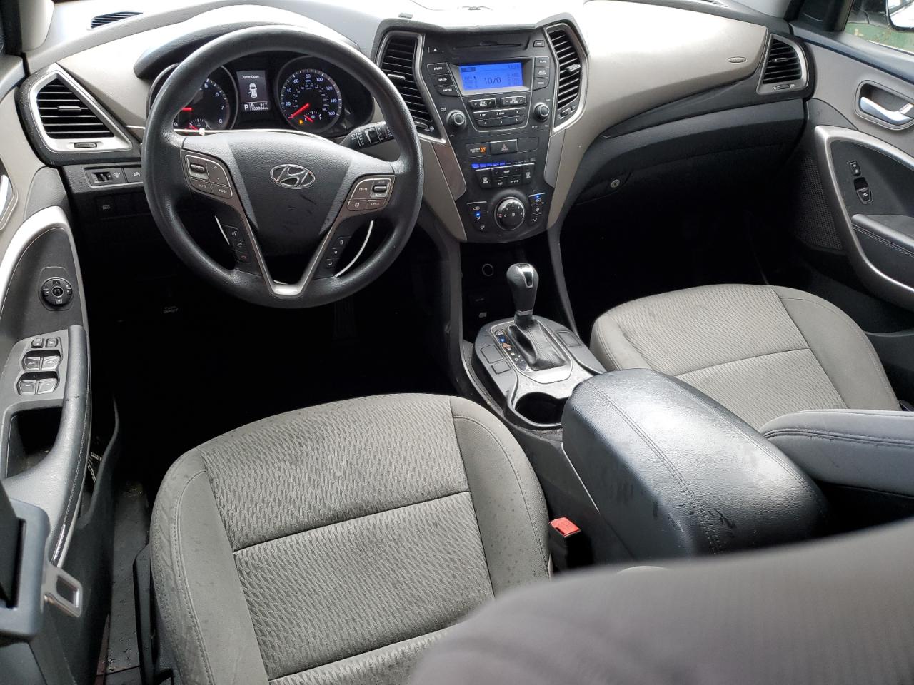2015 Hyundai Santa Fe - Image 8