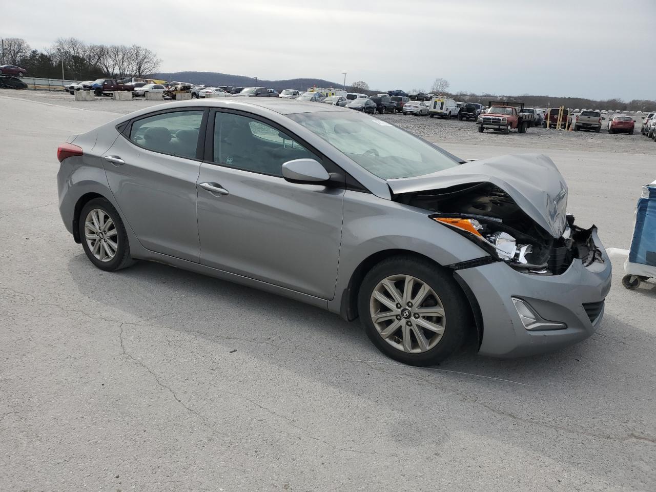2015 Hyundai Elantra - Image 4