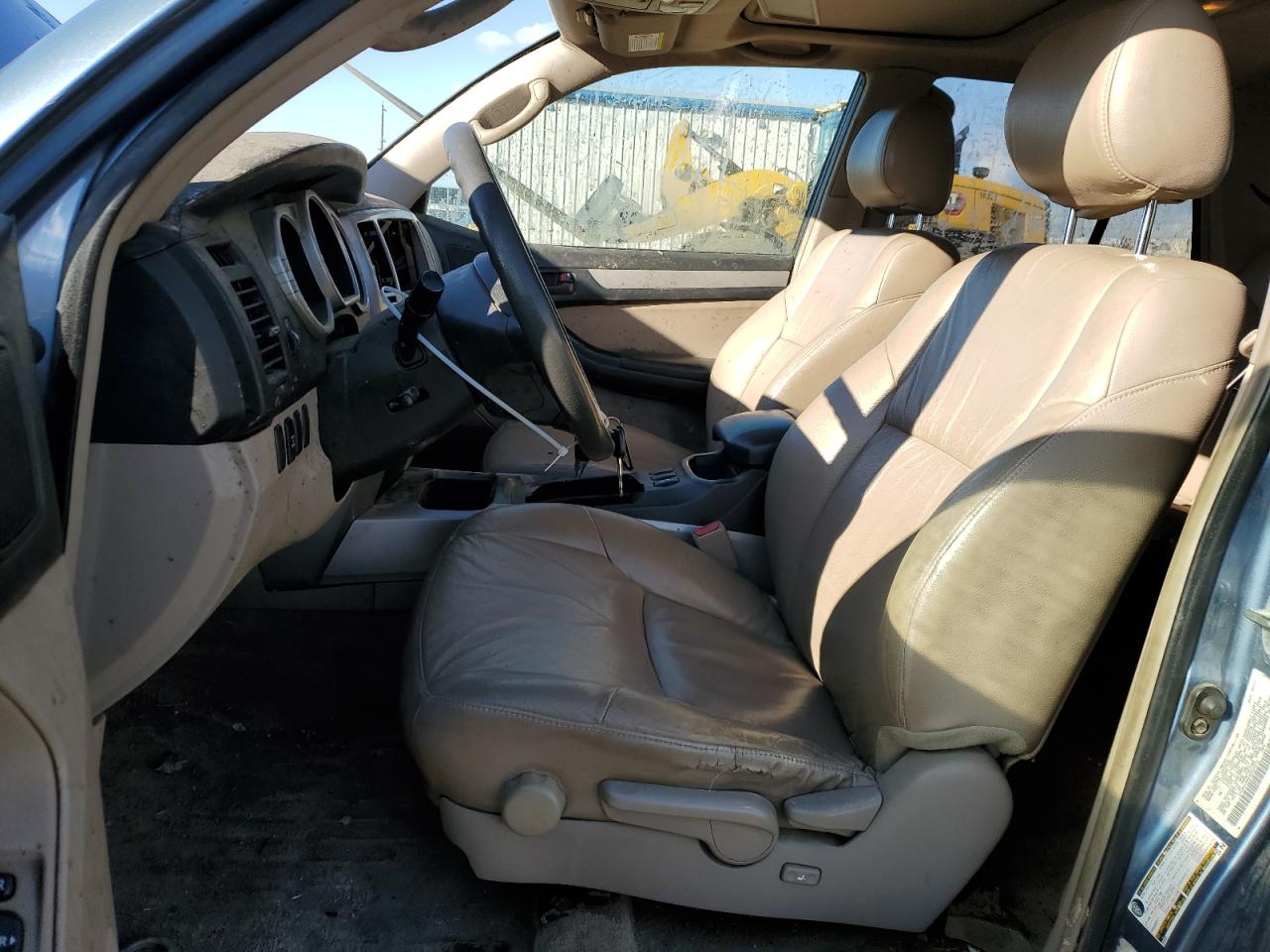 2004 Toyota 4Runner - Image 7
