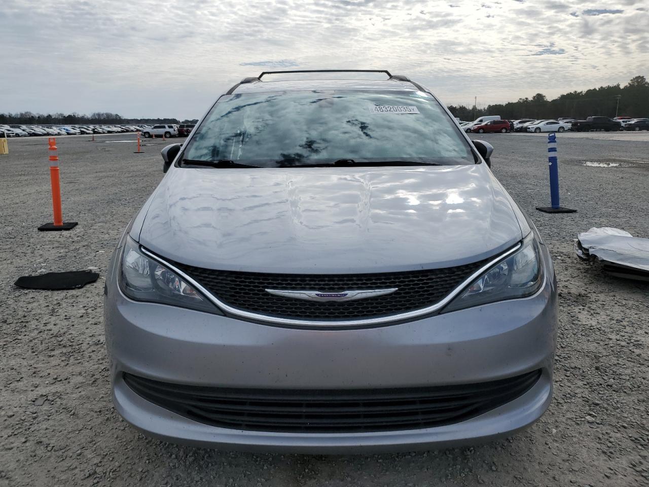 2020 Chrysler Voyager - Image 5