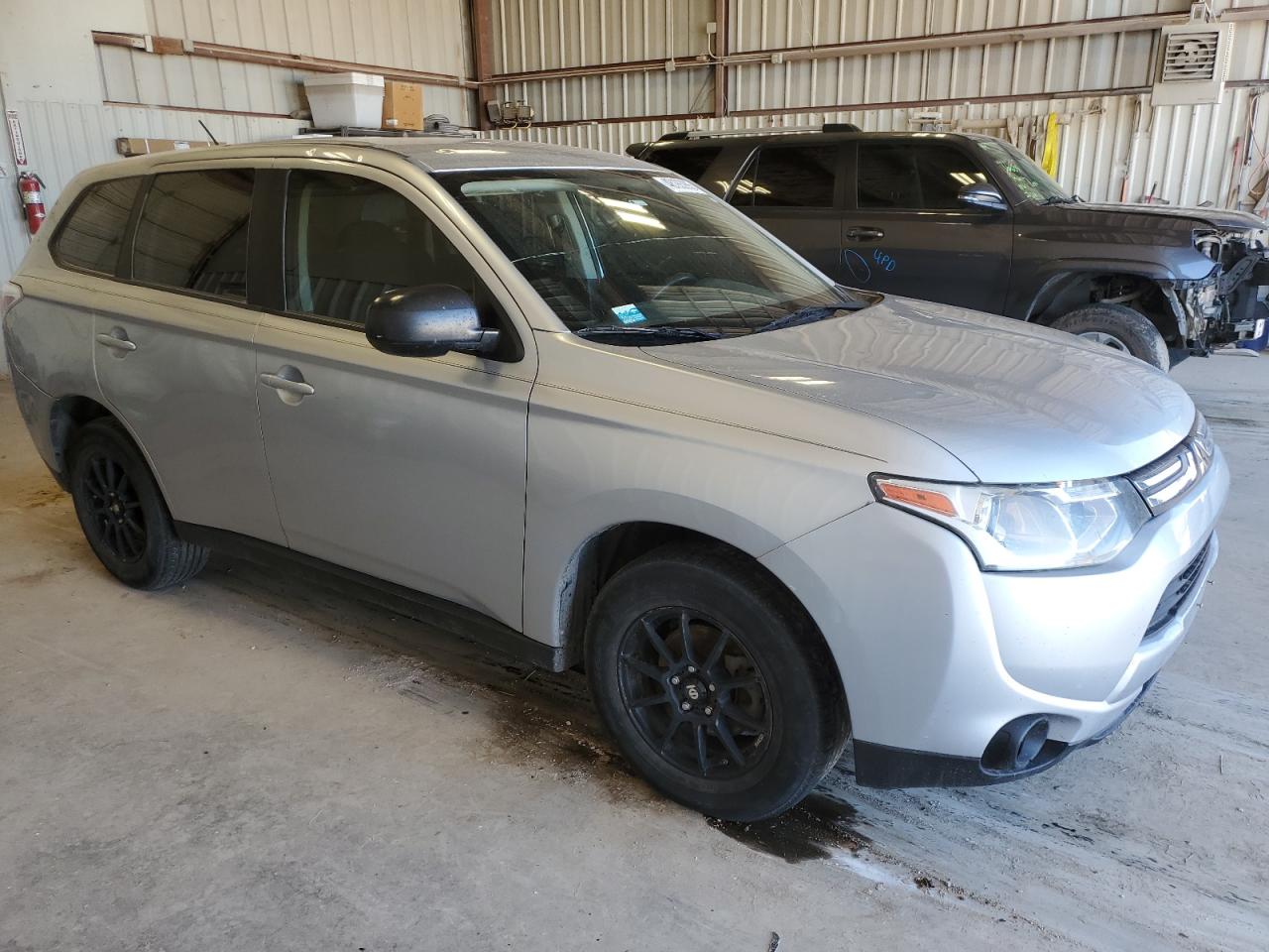 2014 Mitsubishi Outlander - Image 4