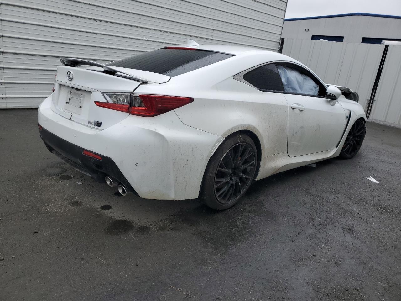 2017 Lexus RC - Image 3