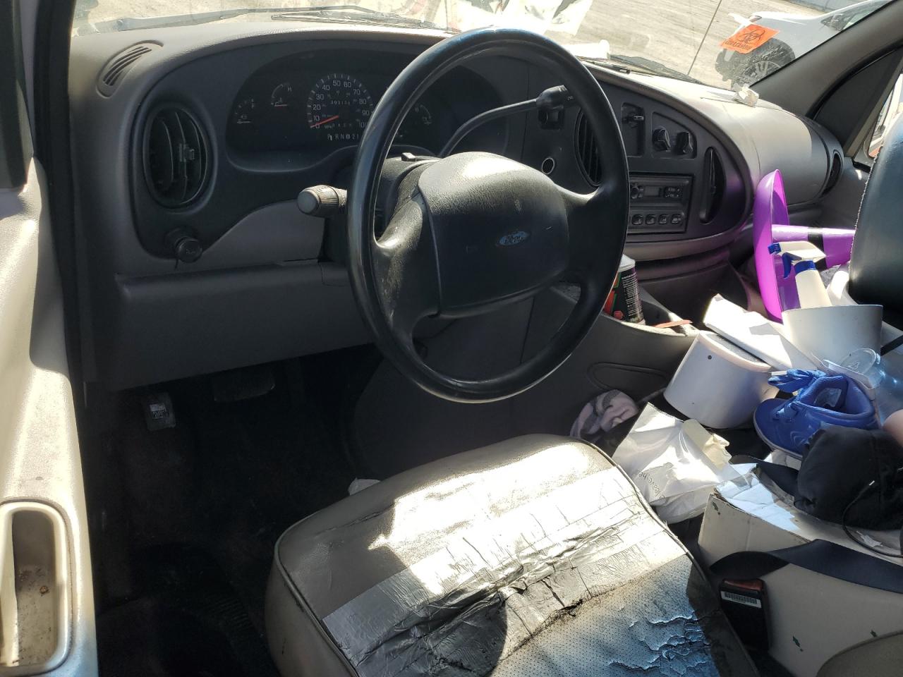 1999 Ford Econline VIN: XFTRE1422XHA09367 Lot: 49840635