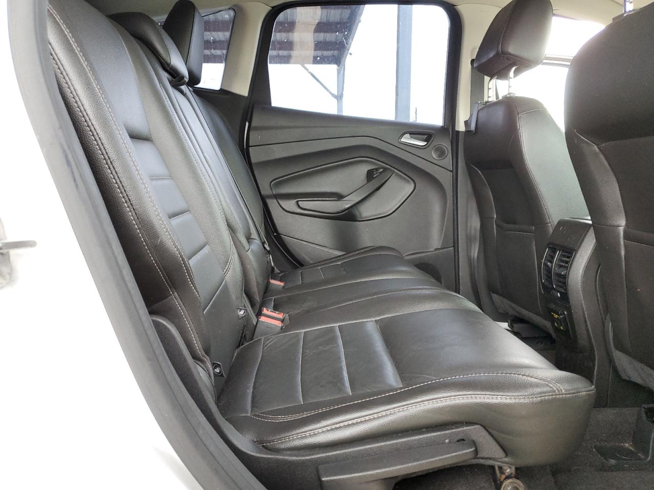 2013 Ford C-MAX - Image 12