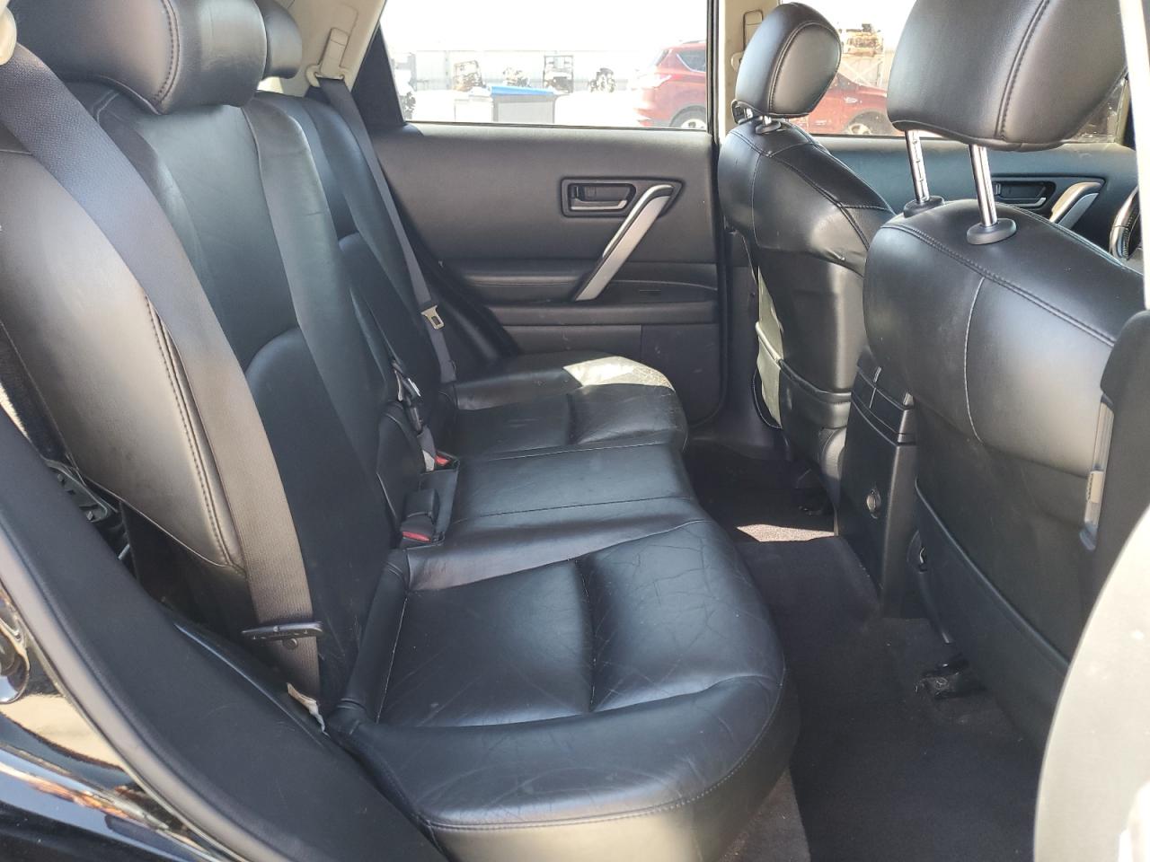 2004 Infiniti FX - Image 11